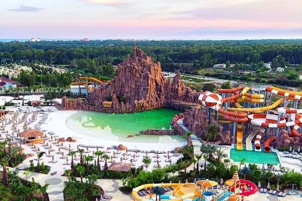 بهترین هتل‌ های آنتالیا با پارک آبی برای اقامت کدامند؟