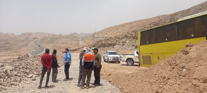 راه فراری که به کمک مسافران یک اتوبوس در یزد آمد