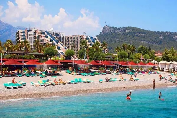 بهترین هتل‌ های آنتالیا با پارک آبی برای اقامت کدامند؟