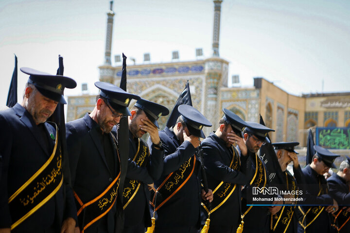 عزاداری خادمان حرم حضرت معصومه(س) در روز شهادت امام جواد(ع)