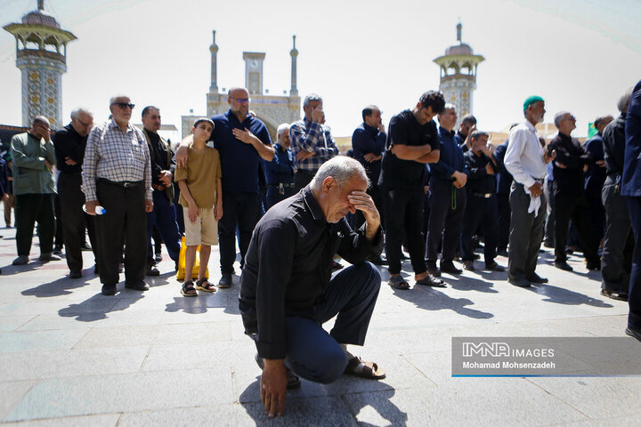 عزاداری خادمان حرم حضرت معصومه(س) در روز شهادت امام جواد(ع)