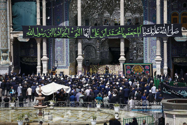 عزاداری خادمان حرم حضرت معصومه(س) در روز شهادت امام جواد(ع)