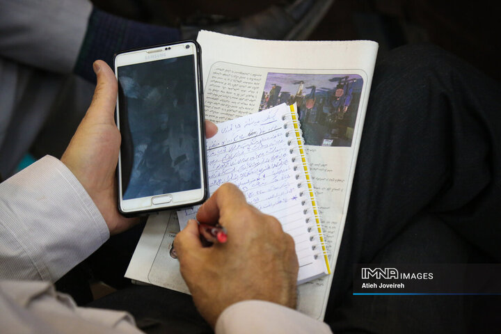 گپ‌و‌گفت مدیر منطقه 15 شهرداری اصفهان با اصحاب رسانه