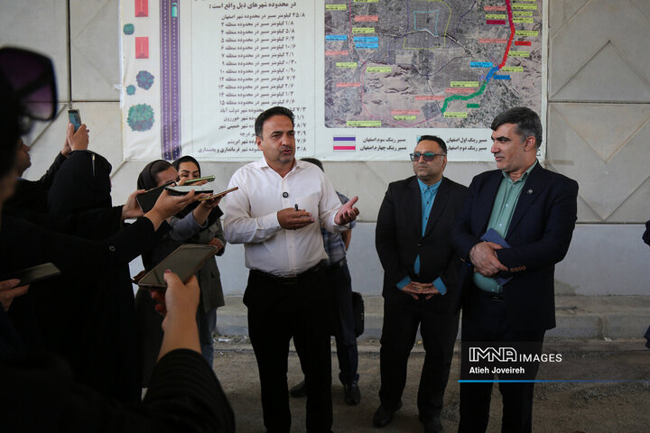 گپ‌و‌گفت مدیر منطقه 15 شهرداری اصفهان با اصحاب رسانه