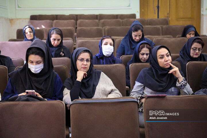 گپ‌و‌گفت مدیر منطقه 15 شهرداری اصفهان با اصحاب رسانه