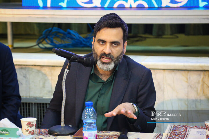 گپ‌و‌گفت مدیر منطقه 15 شهرداری اصفهان با اصحاب رسانه