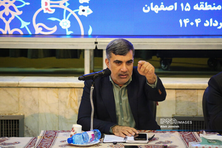 گپ‌و‌گفت مدیر منطقه 15 شهرداری اصفهان با اصحاب رسانه