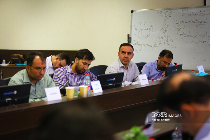 نشست آموزش تعالی سازمانی شهرداری اصفهان