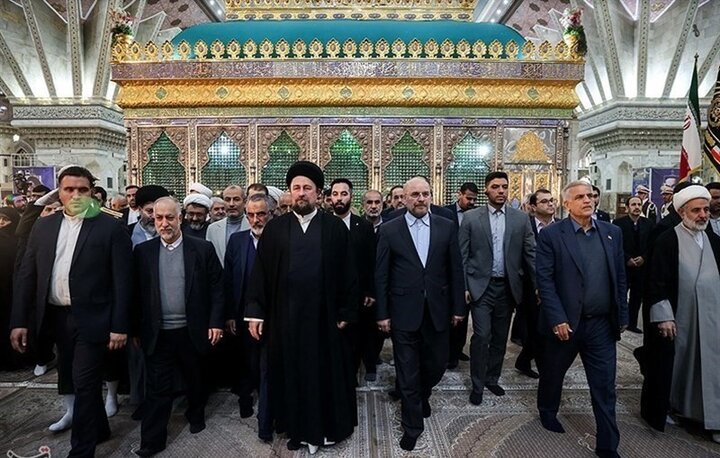 نمایندگان با آرمان‌های امام تجدیدمیثاق می‌کنند