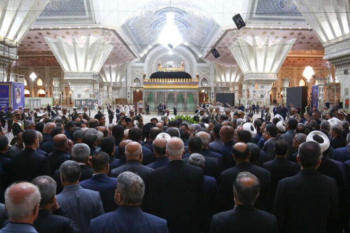 نمایندگان مجلس با آرمان‌های انقلاب و امام (ره) تجدید میثاق کردند