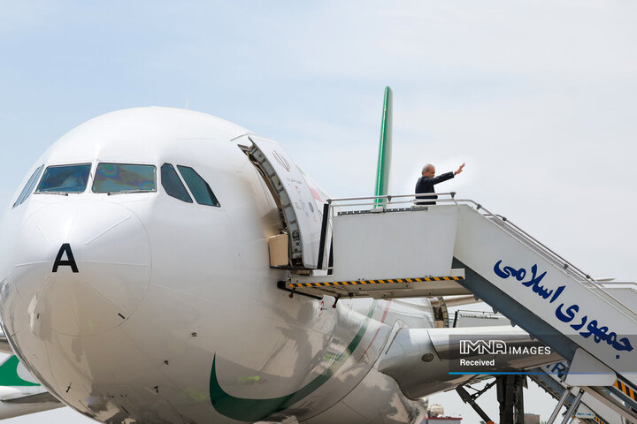 عزیمت به عمان