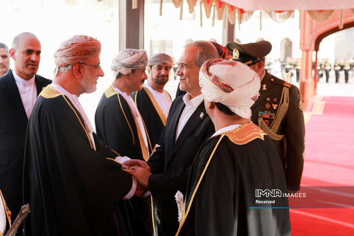 مراسم استقبال رسمی سلطان عمان از رئیس جمهور