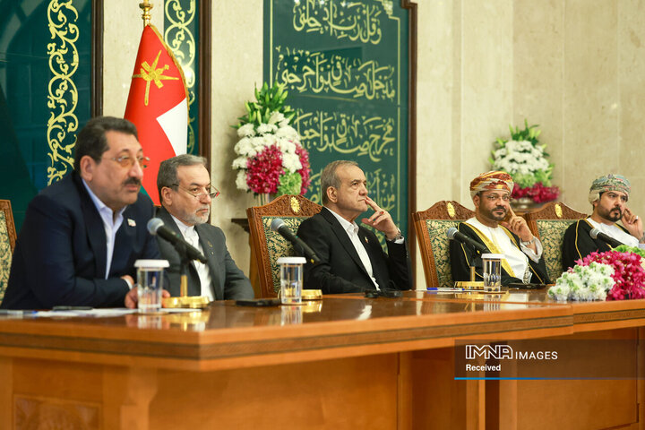 نشست مشترک فعالان اقتصادی ایران و عمان