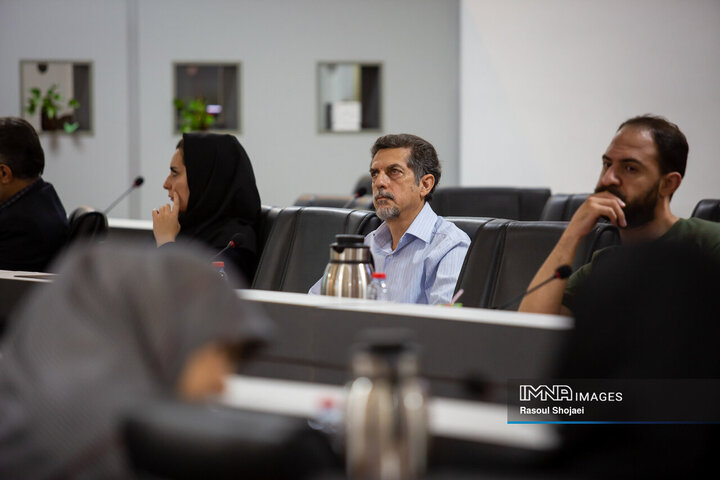 نشست مشورتی باشگاه شهراندیشان