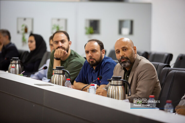 نشست مشورتی باشگاه شهراندیشان