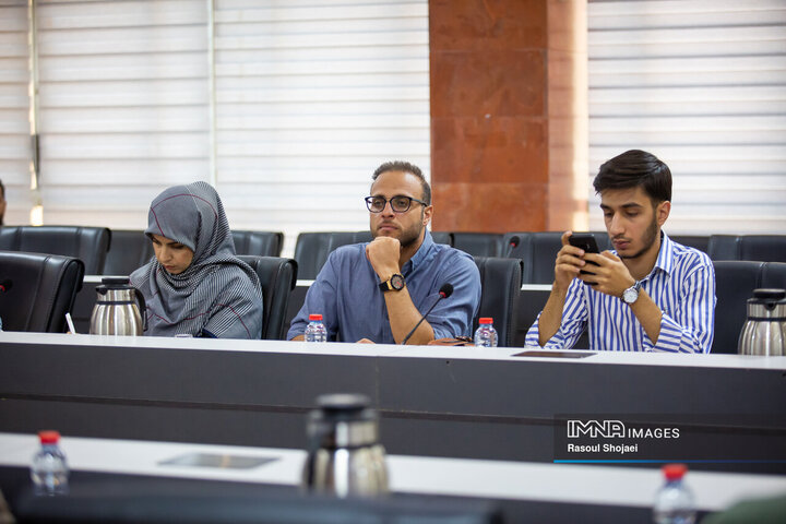 نشست مشورتی باشگاه شهراندیشان