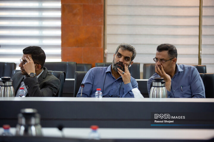 نشست مشورتی باشگاه شهراندیشان