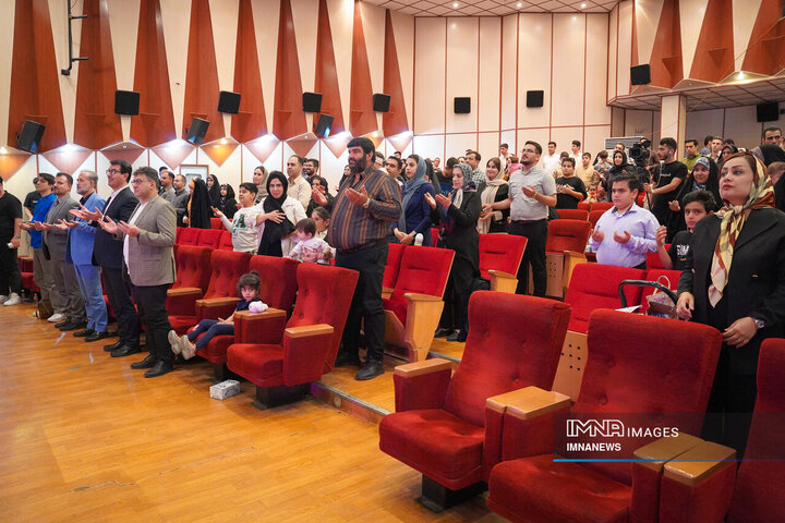 مراسم تجلیل از کارکنان مزدوج و صاحب فرزند شده شهرداری اصفهان در سال 1403