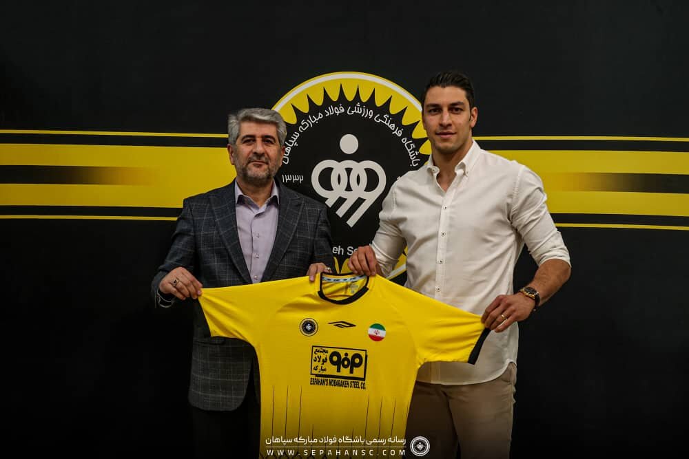 محمدرضا اخباری سپاهانی شد + عکس