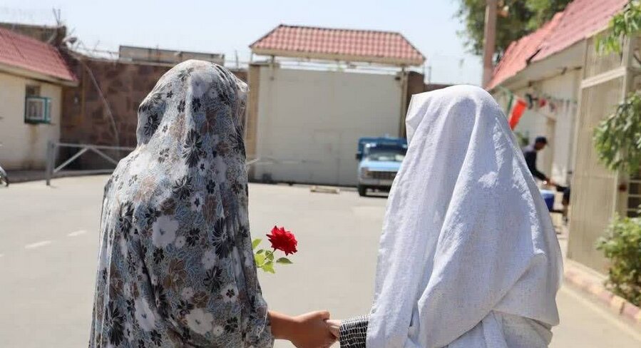 از بهانهای برای آزادی زندانیان تا هنگامهای از محبت و پایبندی به عهدی جاودان