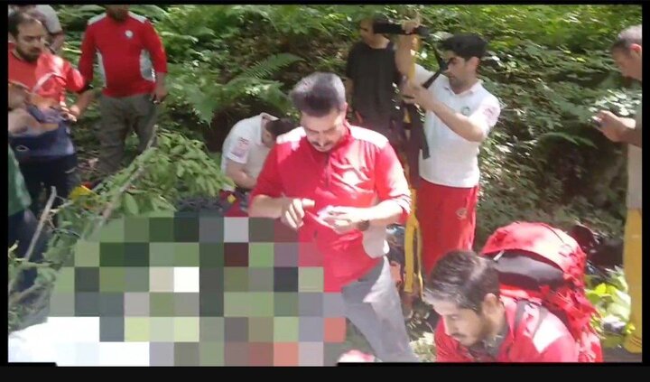 حادثه برای دو نفر در ارتفاعات جواهرده رامسر در پی سقوط چترباز