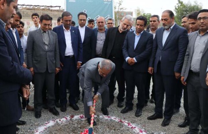 بهره‌برداری و کلنگ زنی ۳ پروژه آموزشی و رفاهی با حضور وزیر در کرمان
