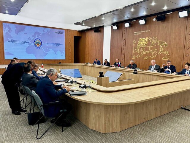 ایران از اصول خود در حفظ چرخه غنی‌سازی کوتاه نمی‌آید