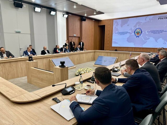 ایران از اصول خود در حفظ چرخه غنی‌سازی کوتاه نمی‌آید