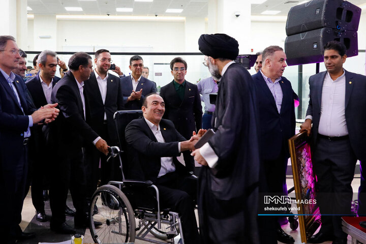 آیین افتتاح ساختمان جدید بانک ملی شعبه مرکزی کاشان