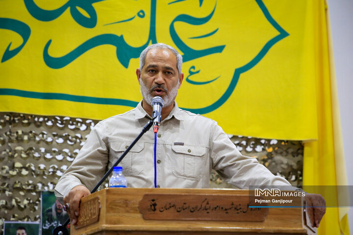 آیین بدرقه کاروان دو امدادی «عاشقان حسینی، زائران خمینی»