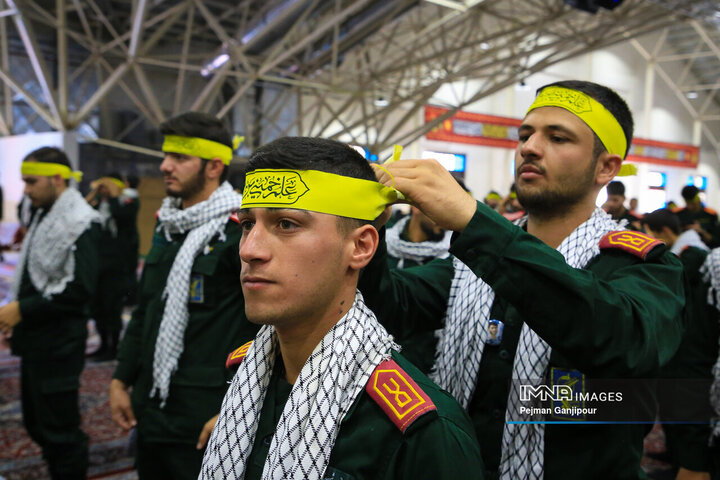 آیین بدرقه کاروان دو امدادی «عاشقان حسینی، زائران خمینی»