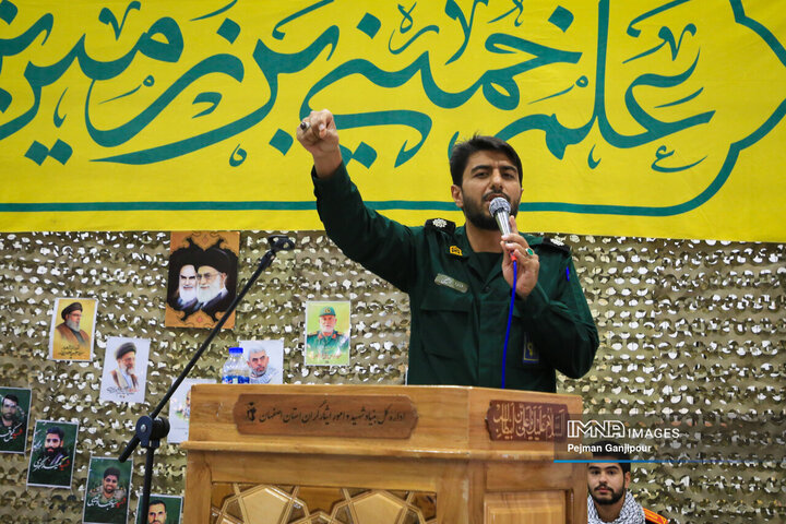 آیین بدرقه کاروان دو امدادی «عاشقان حسینی، زائران خمینی»