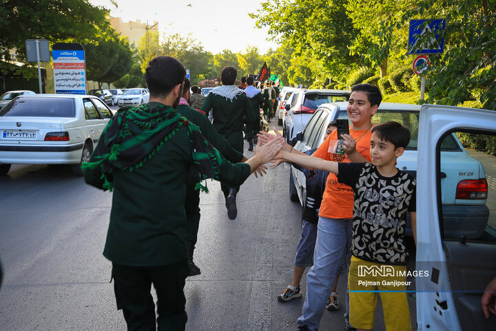 آیین بدرقه کاروان دو امدادی «عاشقان حسینی، زائران خمینی»
