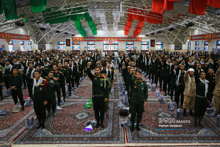 آیین بدرقه کاروان دو امدادی «عاشقان حسینی، زائران خمینی»