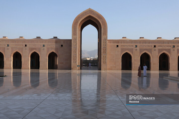 بازدید از مسجد جامع سلطان قابوس