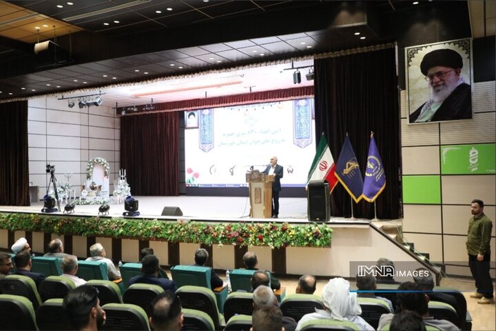 بسترهای لازم برای تشکیل زندگی جوانان فراهم شود