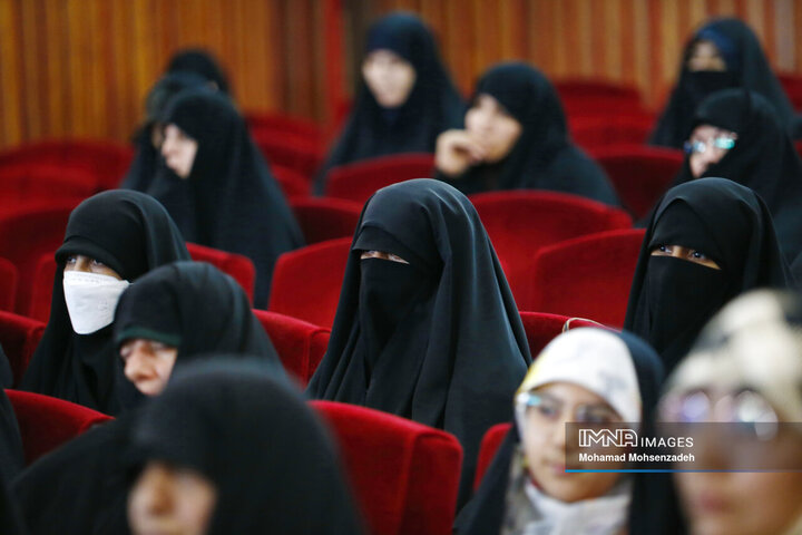 اولین اجلاسیه سراسری ایمان و‌ امید امام خمینی(ره) در اندیشه‌ امام خامنه ای