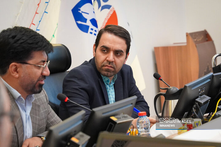 جلسه مشترک اعضای کمیسیون فرهنگی شوراهای شهر اصفهان و اراک