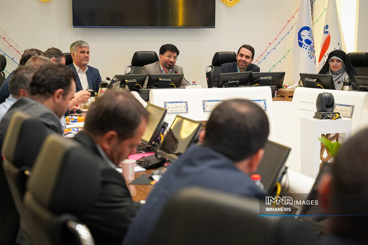 جلسه مشترک اعضای کمیسیون فرهنگی شوراهای شهر اصفهان و اراک