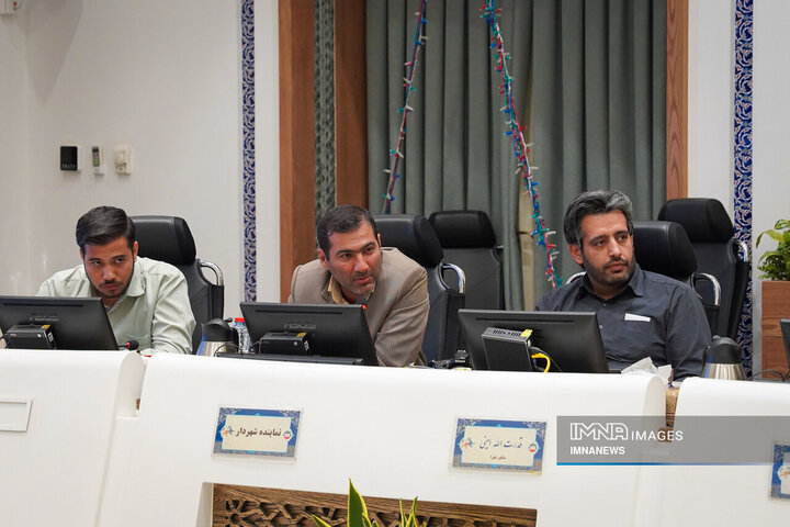 جلسه مشترک اعضای کمیسیون فرهنگی شوراهای شهر اصفهان و اراک