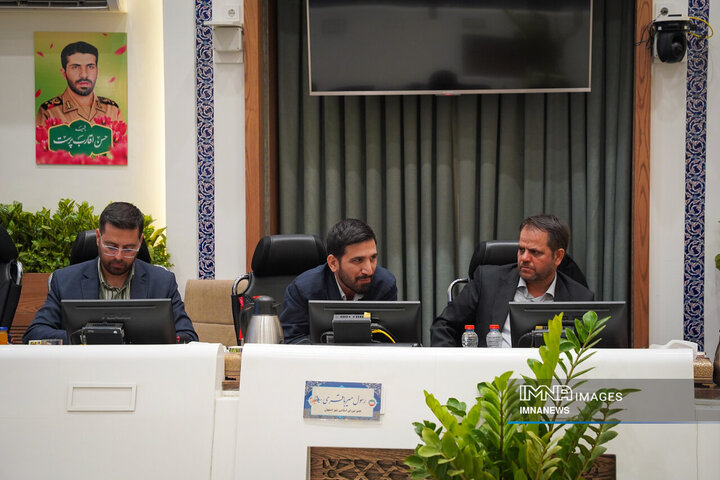 جلسه مشترک اعضای کمیسیون فرهنگی شوراهای شهر اصفهان و اراک