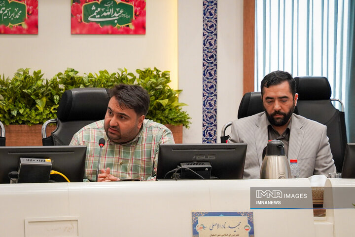 جلسه مشترک اعضای کمیسیون فرهنگی شوراهای شهر اصفهان و اراک