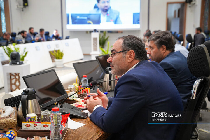 جلسه مشترک اعضای کمیسیون فرهنگی شوراهای شهر اصفهان و اراک