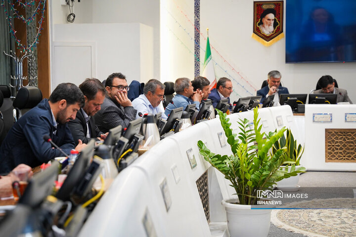 جلسه مشترک اعضای کمیسیون فرهنگی شوراهای شهر اصفهان و اراک