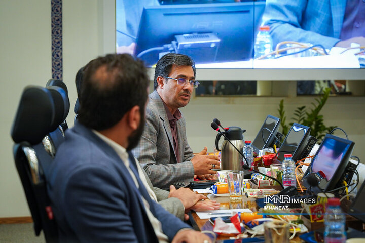 جلسه مشترک اعضای کمیسیون فرهنگی شوراهای شهر اصفهان و اراک