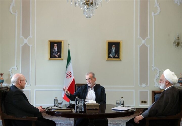 برگزاری نشست سران قوا به میزبانی پزشکیان