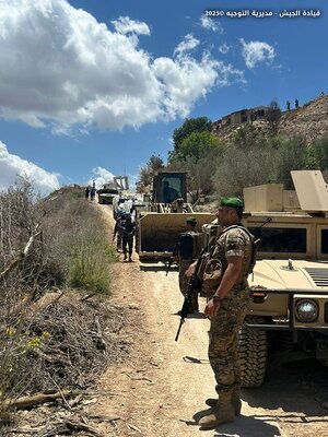 کشف دستگاه جاسوسی رژیم صهیونیستی در لبنان+عکس