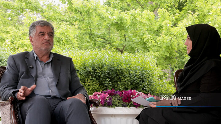 درخواستی که منجر به کشف تخلف مدیر منطقه شد/ ماجرای استعفای اجباری پسر عضو شورا از شهرداری