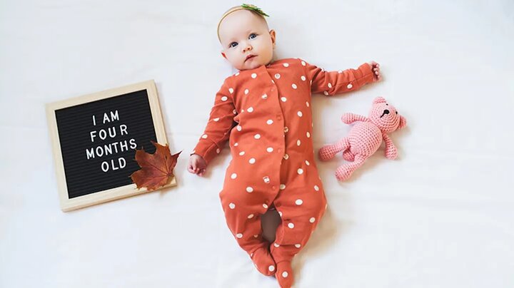 توانایی های نوزاد چهار ماهه (شناختی و حرکتی) توانایی های نوزاد چهار ماهه (شناختی و حرکتی)