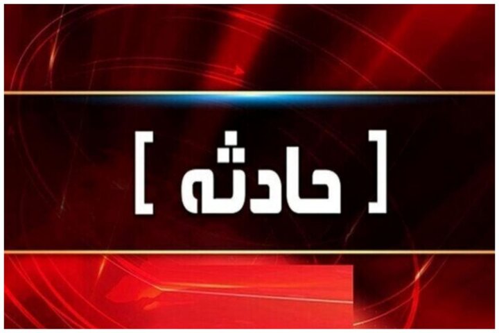 وقوع حریق در بازارچه نجارها و خسارت به ۲ مغازه مس‌گری و قلم‌کاری + عکس